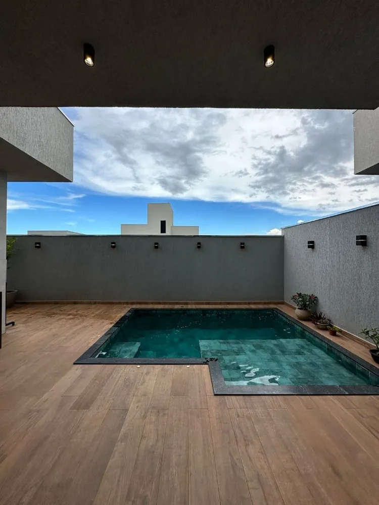 Casa, 3 quartos, 252 m² - Foto 14