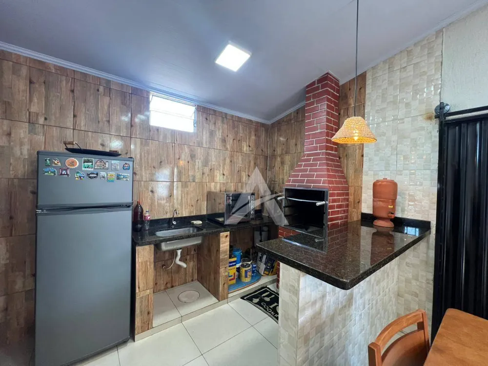 Casa, 3 quartos, 174 m² - Foto 2