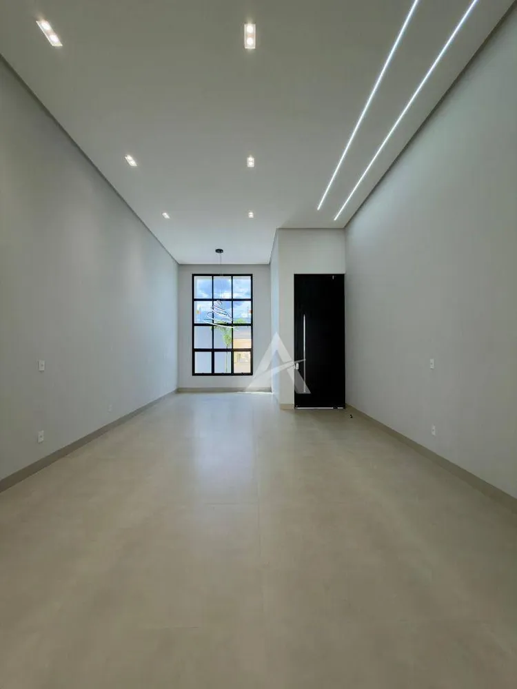 Casa, 4 quartos, 230 m² - Foto 4