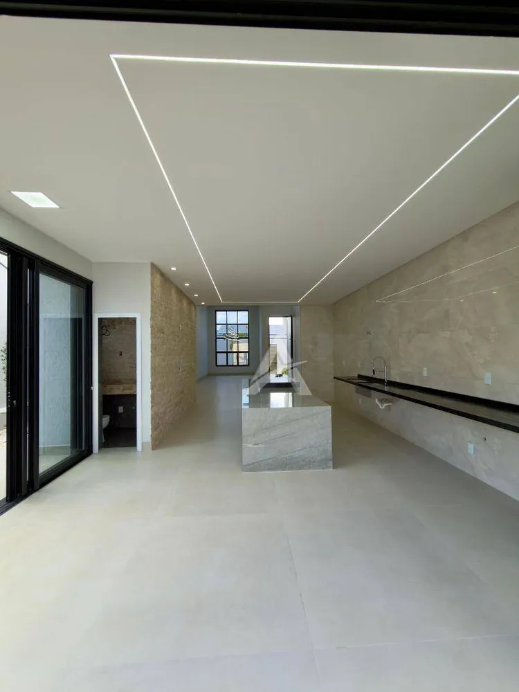 Casa, 4 quartos, 230 m² - Foto 6