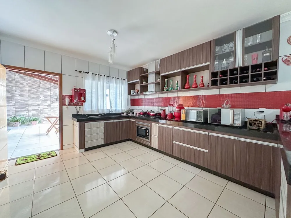 Casa, 3 quartos, 256 m² - Foto 5