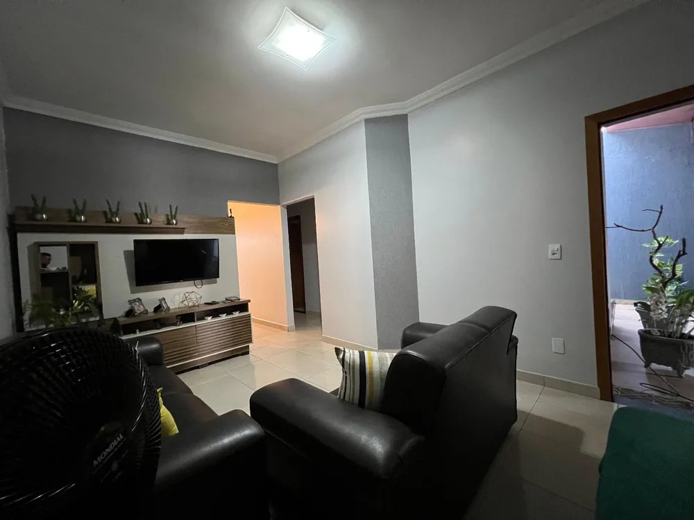 Casa, 4 quartos, 216 m² - Foto 3