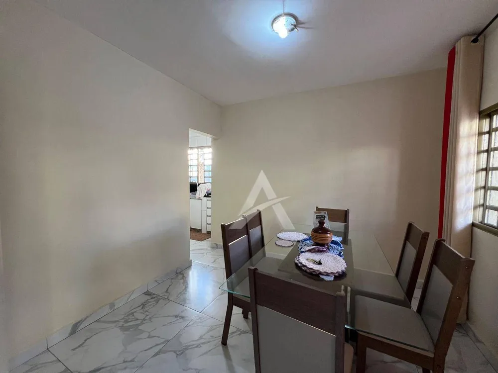 Casa, 3 quartos, 144 m² - Foto 2