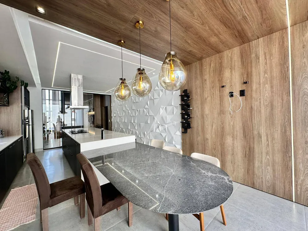 Casa, 3 quartos, 200 m² - Foto 9