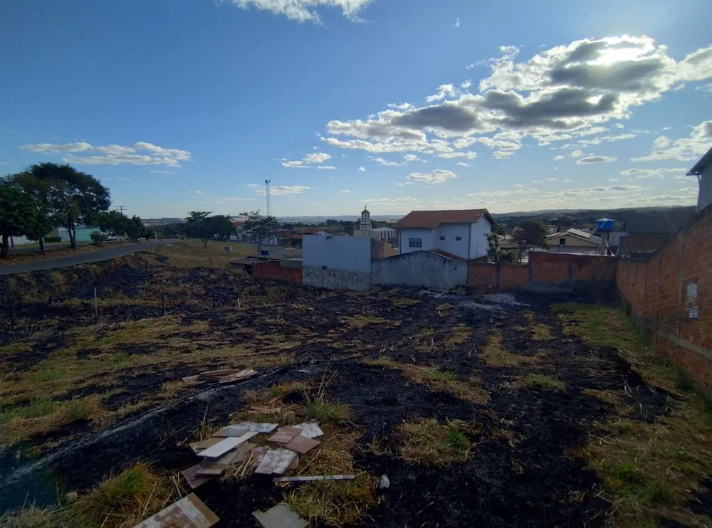 Terreno, 300 m² - Foto 2