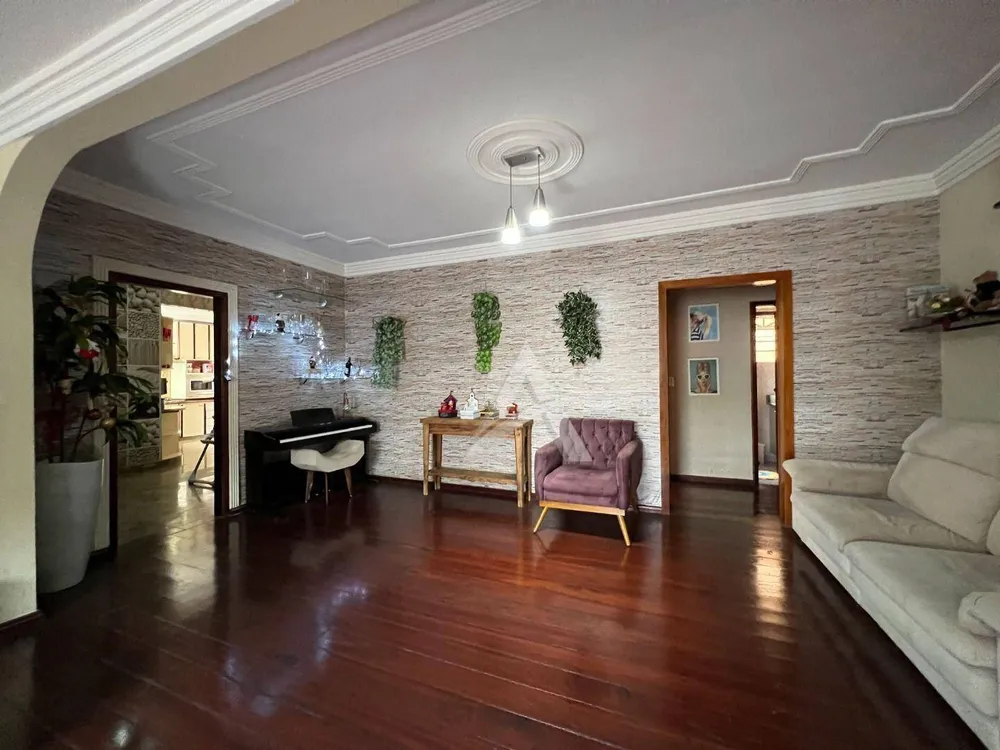 Casa, 4 quartos, 200 m² - Foto 2