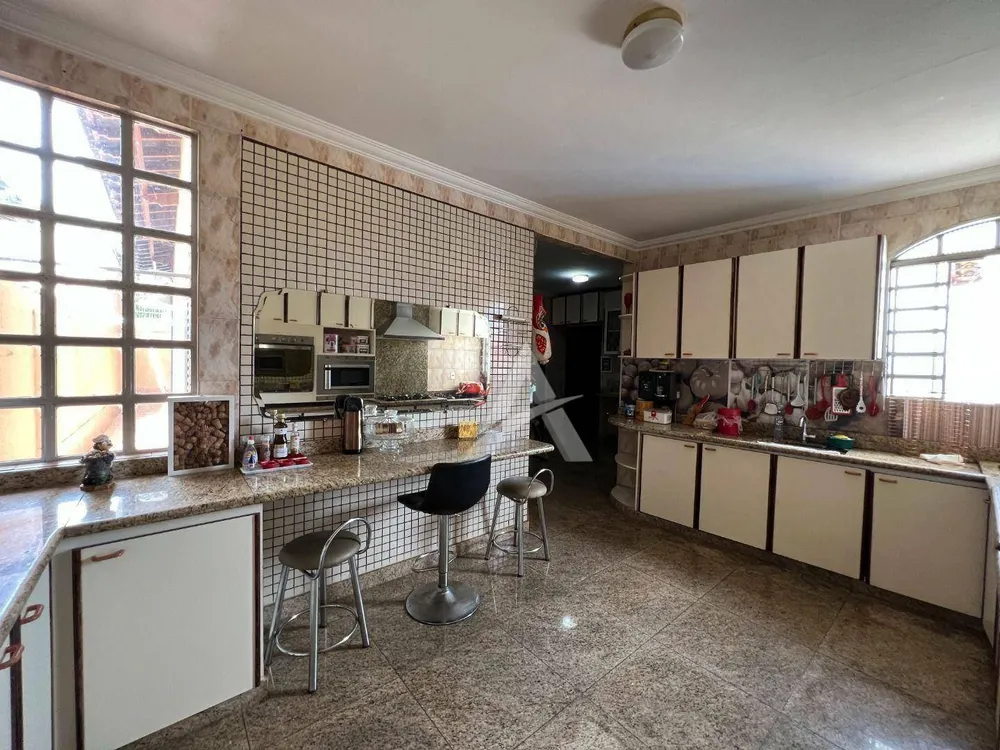 Casa, 4 quartos, 200 m² - Foto 6