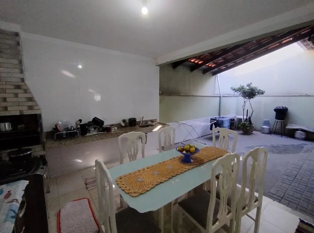 Casa, 3 quartos, 200 m² - Foto 15