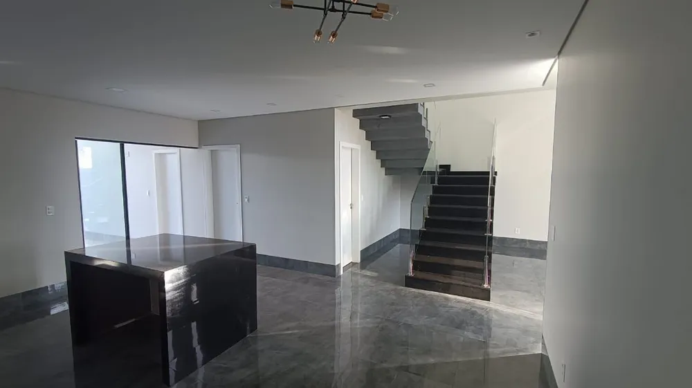 Sobrado, 4 quartos, 257 m² - Foto 3