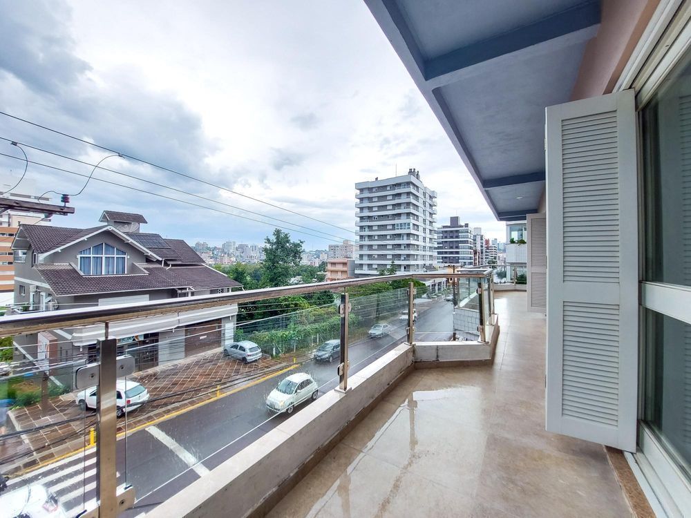 Apartamento à venda com 3 quartos, 250m² - Foto 1