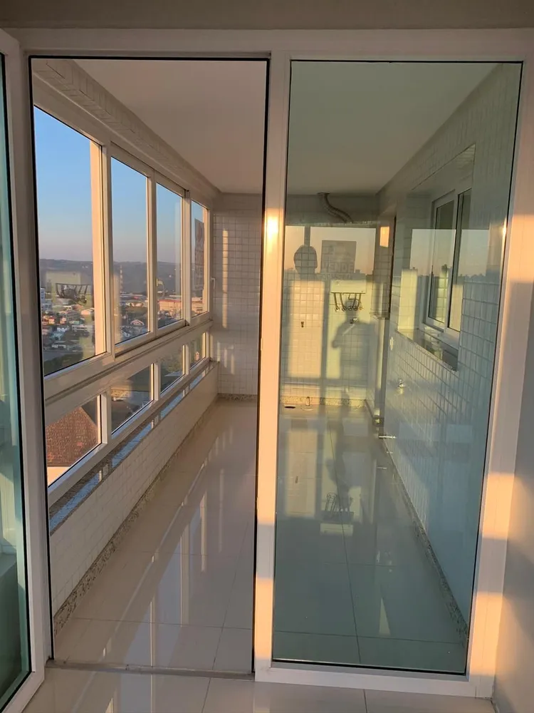 Apartamento, 3 quartos, 156 m² - Foto 2