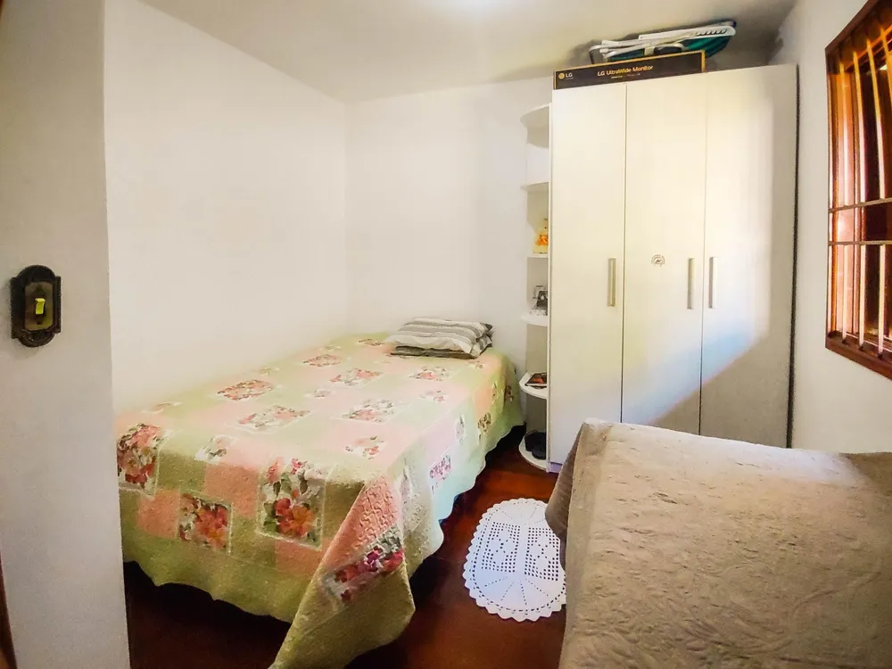 Casa, 3 quartos, 247 m² - Foto 3