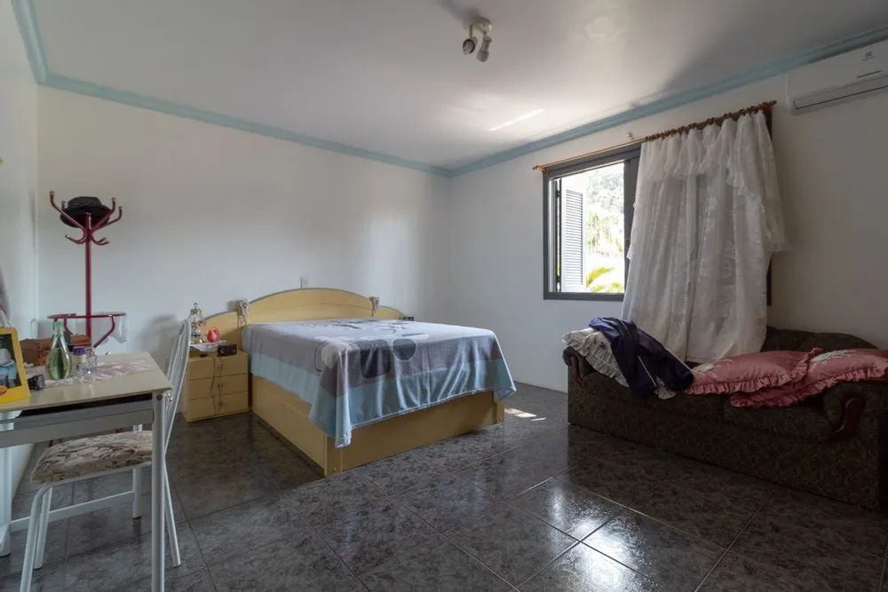 Casa, 3 quartos, 233 m² - Foto 2