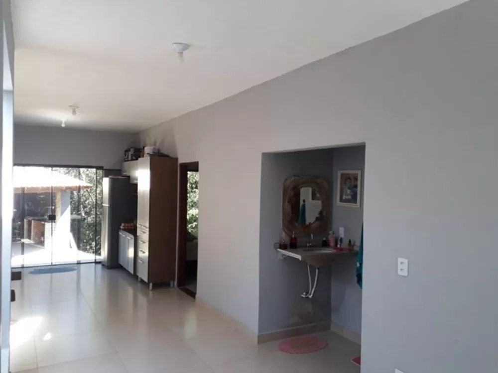 Casa à venda com 3 quartos, 500m² - Foto 2