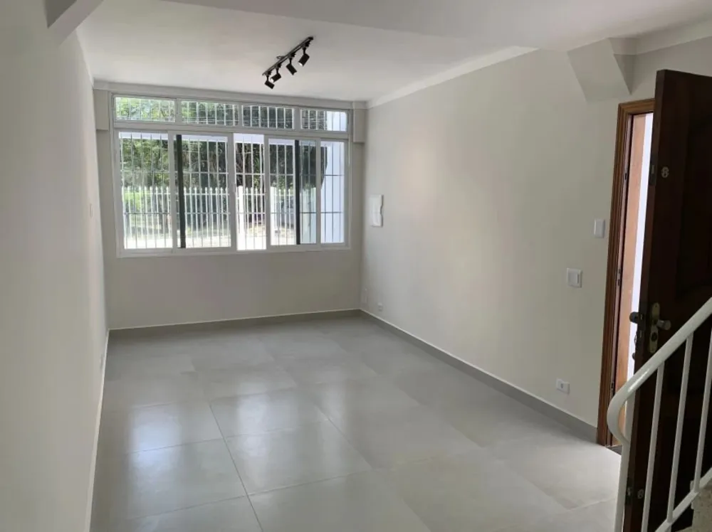 Casa, 3 quartos, 218 m² - Foto 2