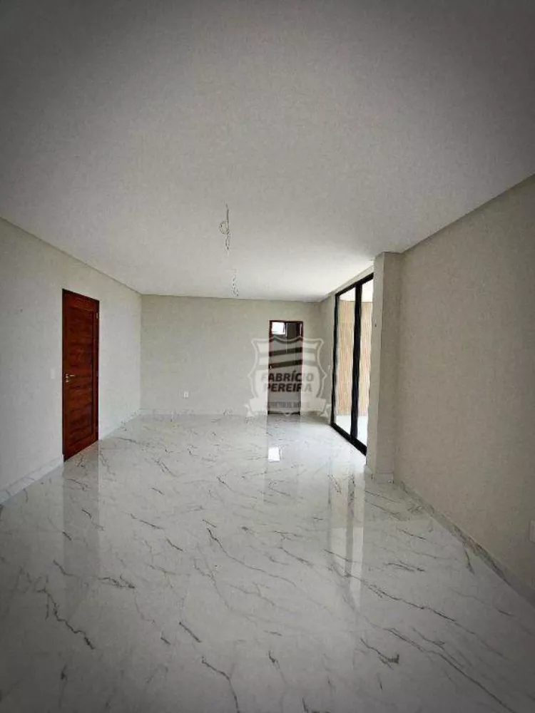 Casa de Condomínio, 5 quartos - Foto 1
