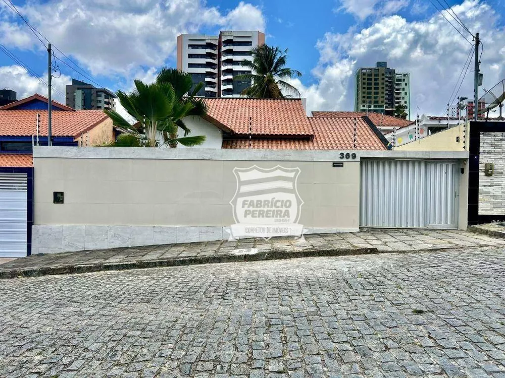 Casa à venda com 3 quartos, 212m² - Foto 5