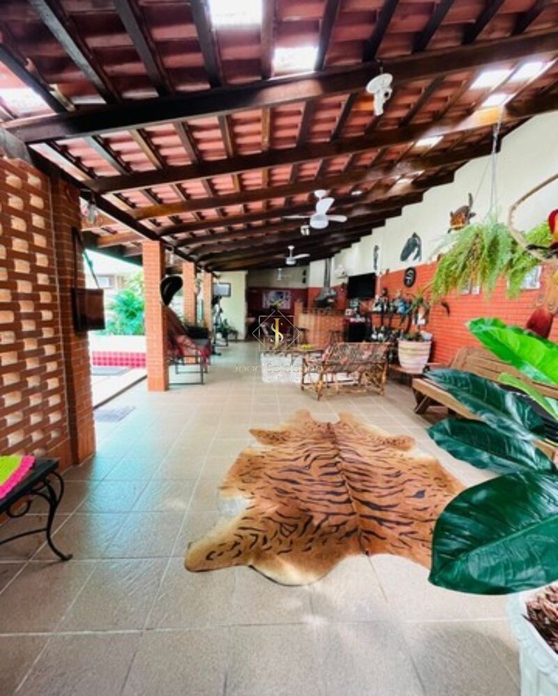 Casa, 4 quartos, 280 m² - Foto 1