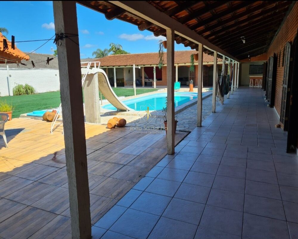 Casa, 5 quartos, 360 m² - Foto 1