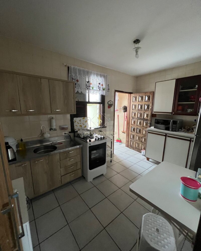 Casa, 4 quartos, 250 m² - Foto 9