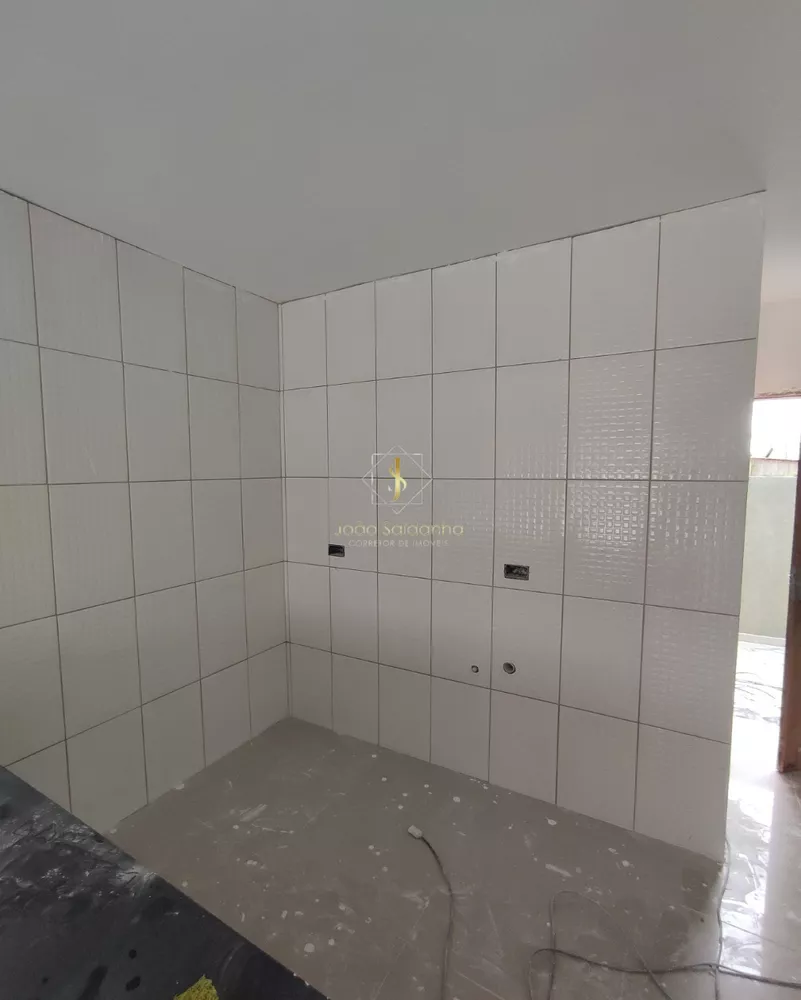 Casa à venda com 2 quartos, 52m² - Foto 2