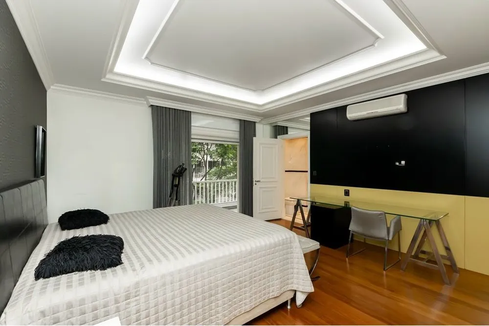 Apartamento, 3 quartos, 392 m² - Foto 1