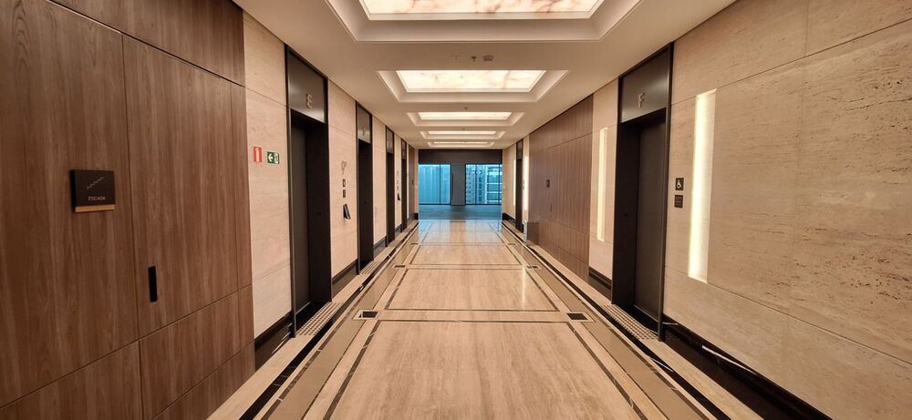 Prédio Inteiro para alugar, 1950m² - Foto 2