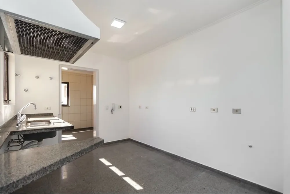 Apartamento, 4 quartos, 196 m² - Foto 2