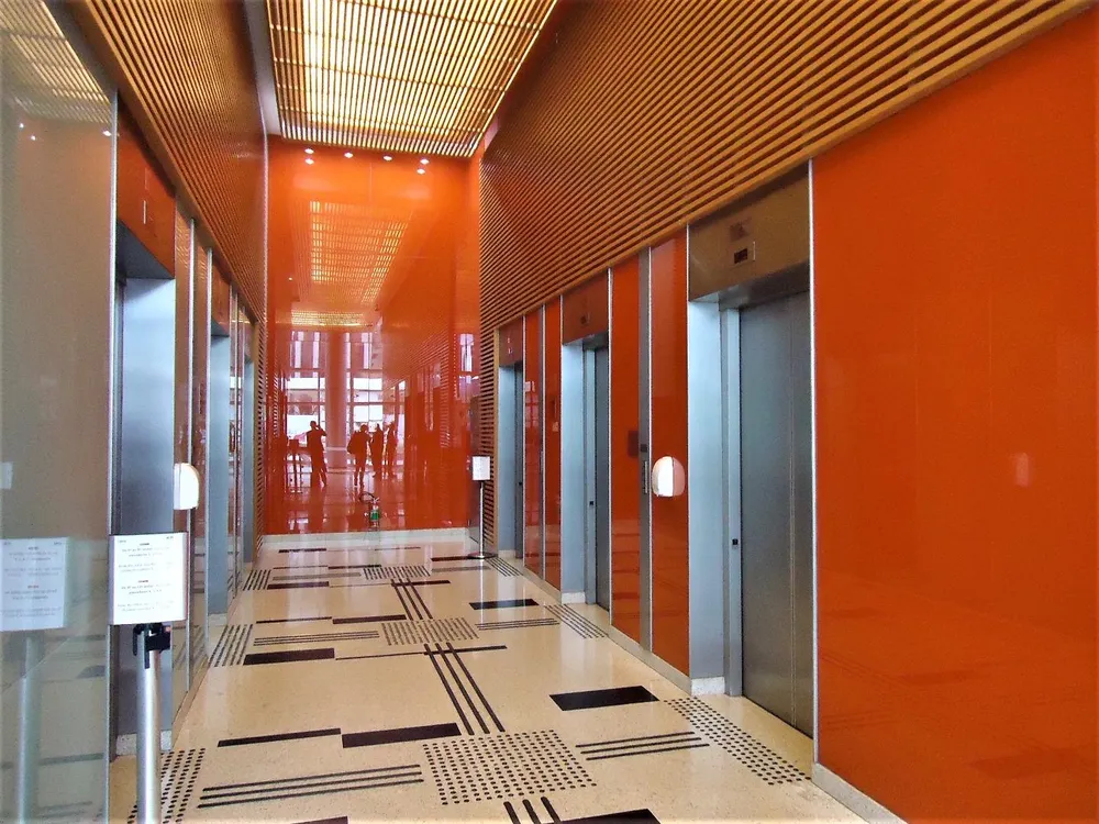 Sala-Conjunto, 1400 m² - Foto 2
