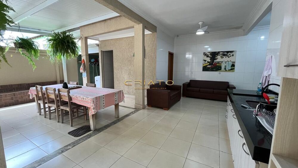 Casa, 3 quartos, 148 m² - Foto 2