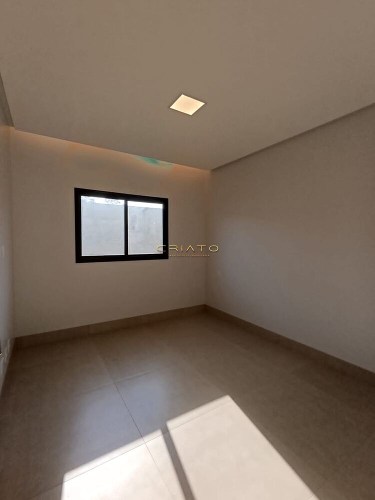 Casa à venda com 3 quartos, 210m² - Foto 8