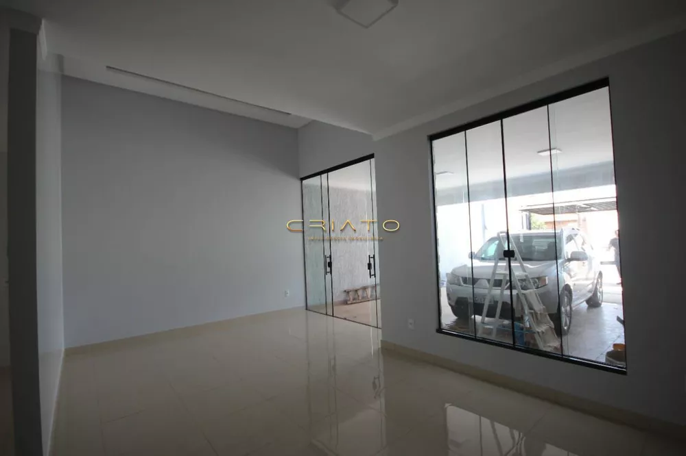 Casa à venda com 3 quartos, 175m² - Foto 2