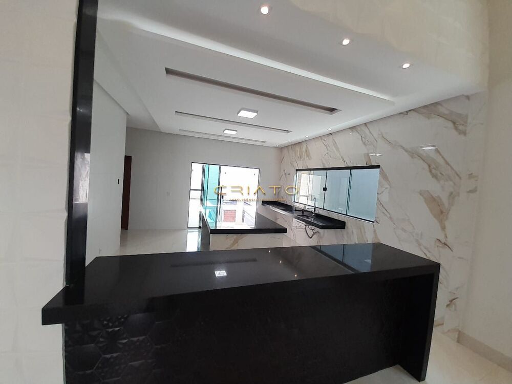 Casa à venda com 3 quartos, 215m² - Foto 3