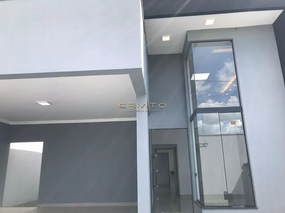 Casa à venda com 3 quartos, 124m² - Foto 1