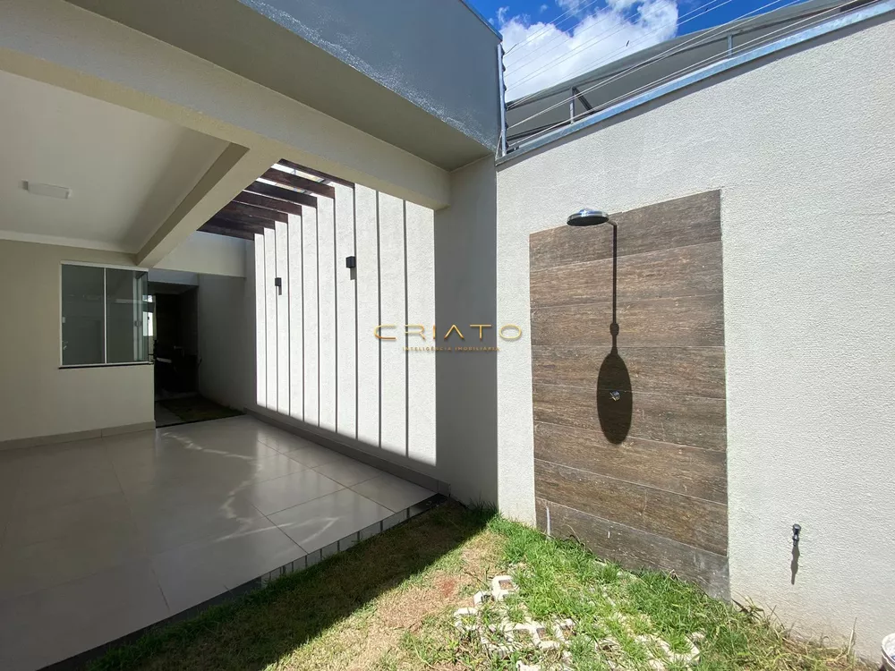 Casa à venda com 3 quartos, 105m² - Foto 2