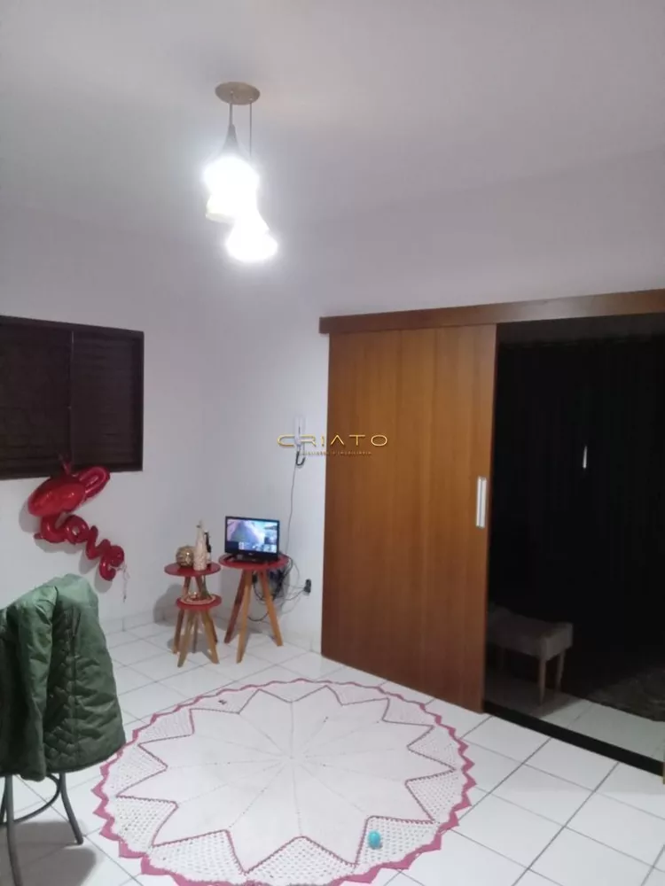 Casa, 2 quartos, 200 m² - Foto 9