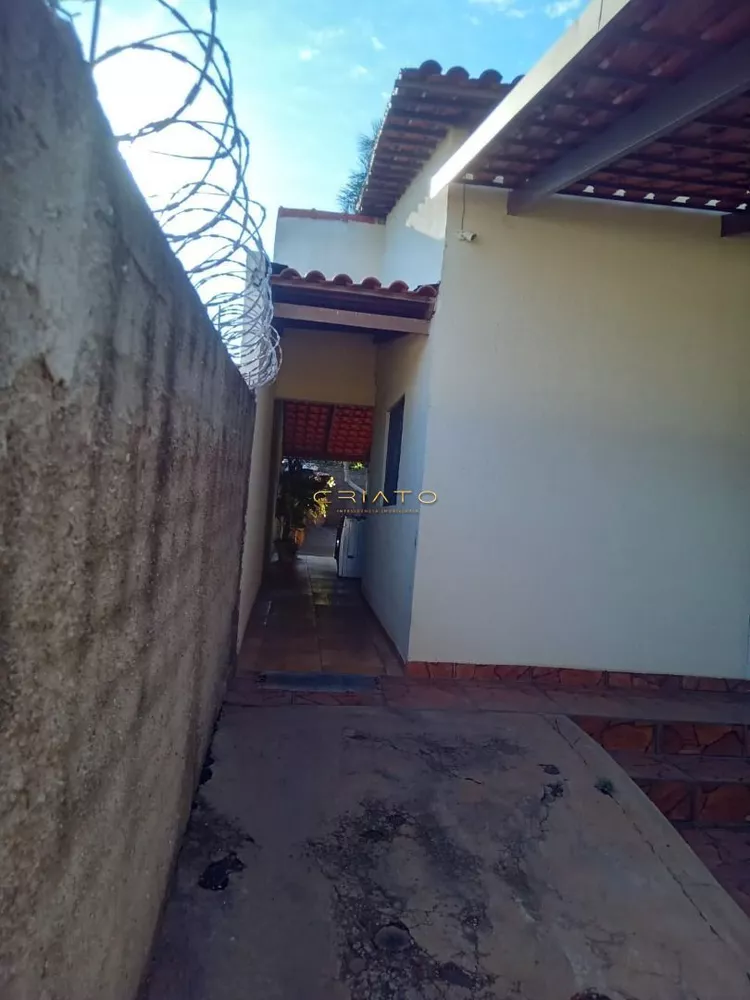 Casa, 2 quartos, 200 m² - Foto 1