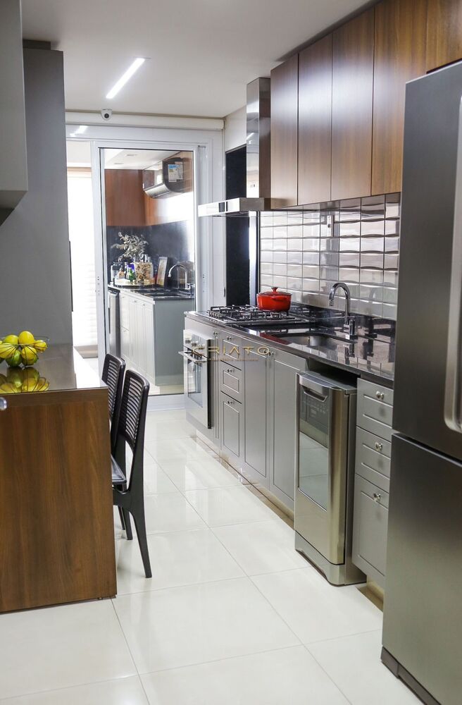 Apartamento à venda com 3 quartos, 151m² - Foto 13