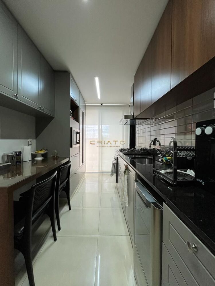 Apartamento à venda com 3 quartos, 151m² - Foto 9