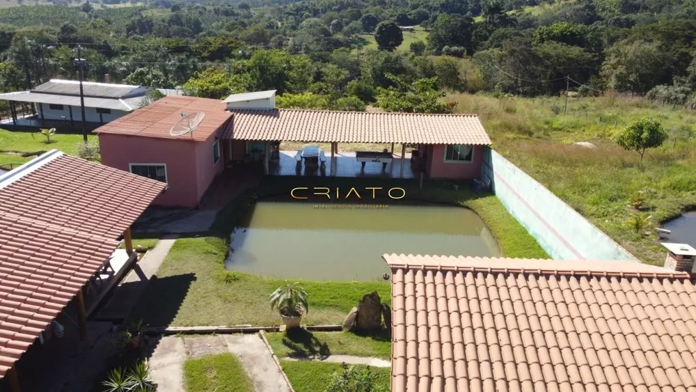 Fazenda à venda com 4 quartos, 200m² - Foto 1