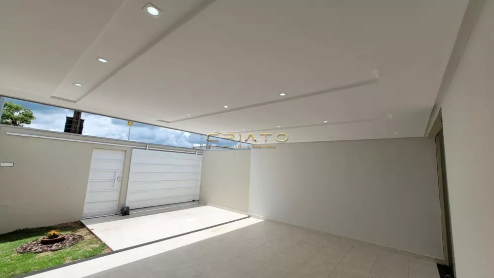 Casa à venda com 3 quartos, 127m² - Foto 2