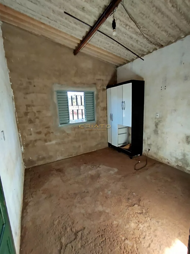 Casa à venda com 3 quartos, 90m² - Foto 8