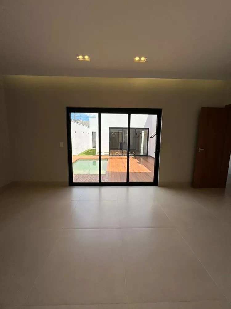 Casa à venda com 3 quartos, 170m² - Foto 4