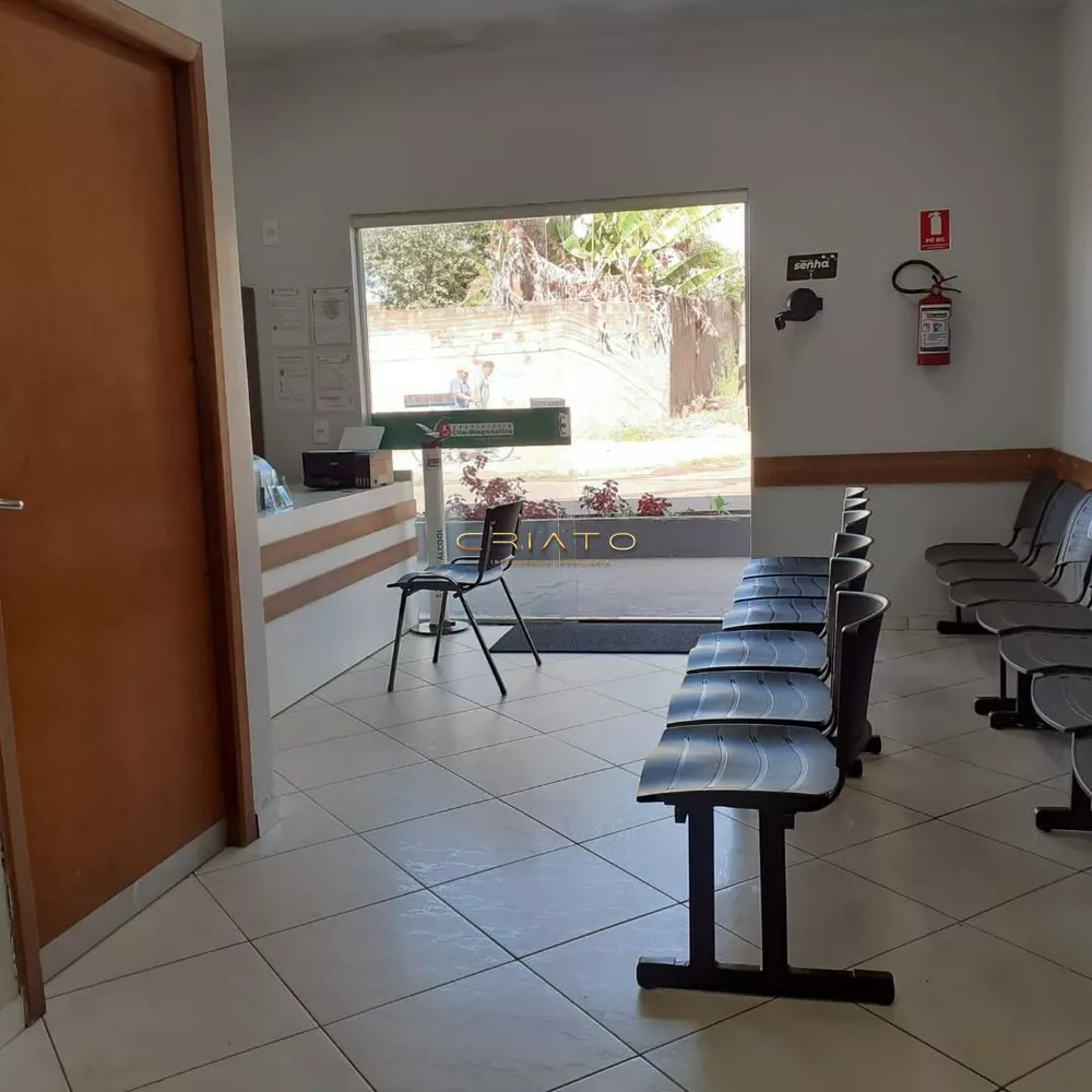 Sobrado à venda com 3 quartos, 230m² - Foto 4