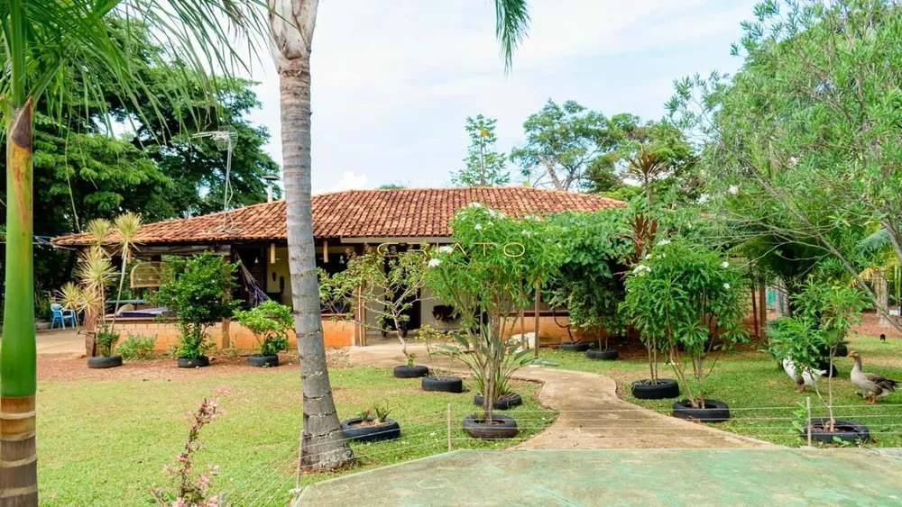 Fazenda à venda com 3 quartos, 27000m² - Foto 1