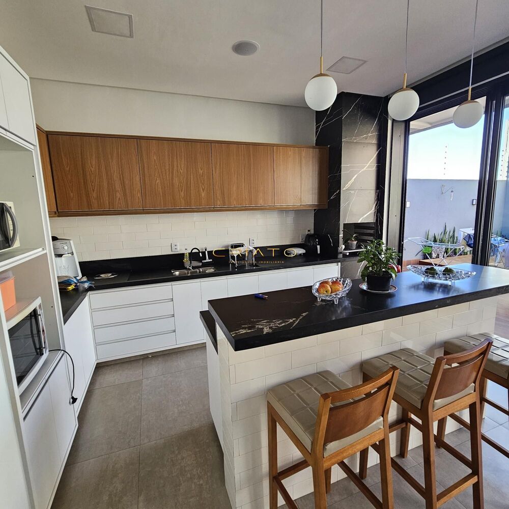 Casa, 3 quartos, 206 m² - Foto 4