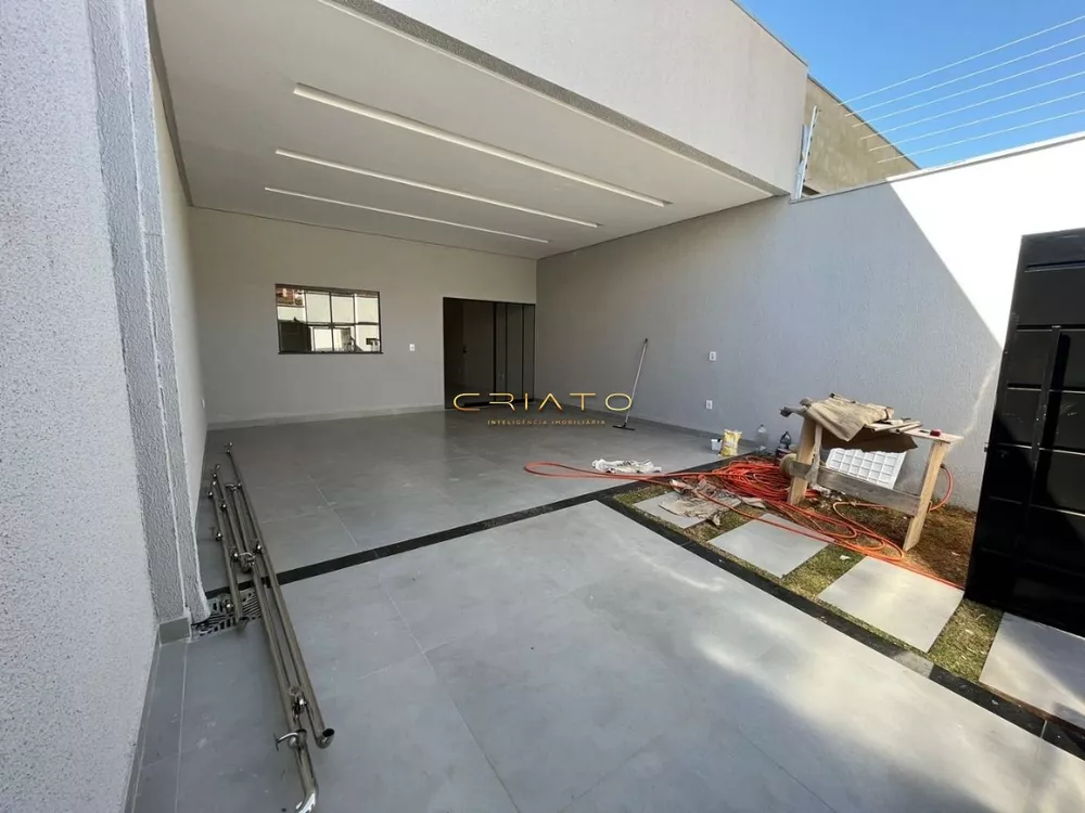 Casa à venda com 3 quartos, 170m² - Foto 2