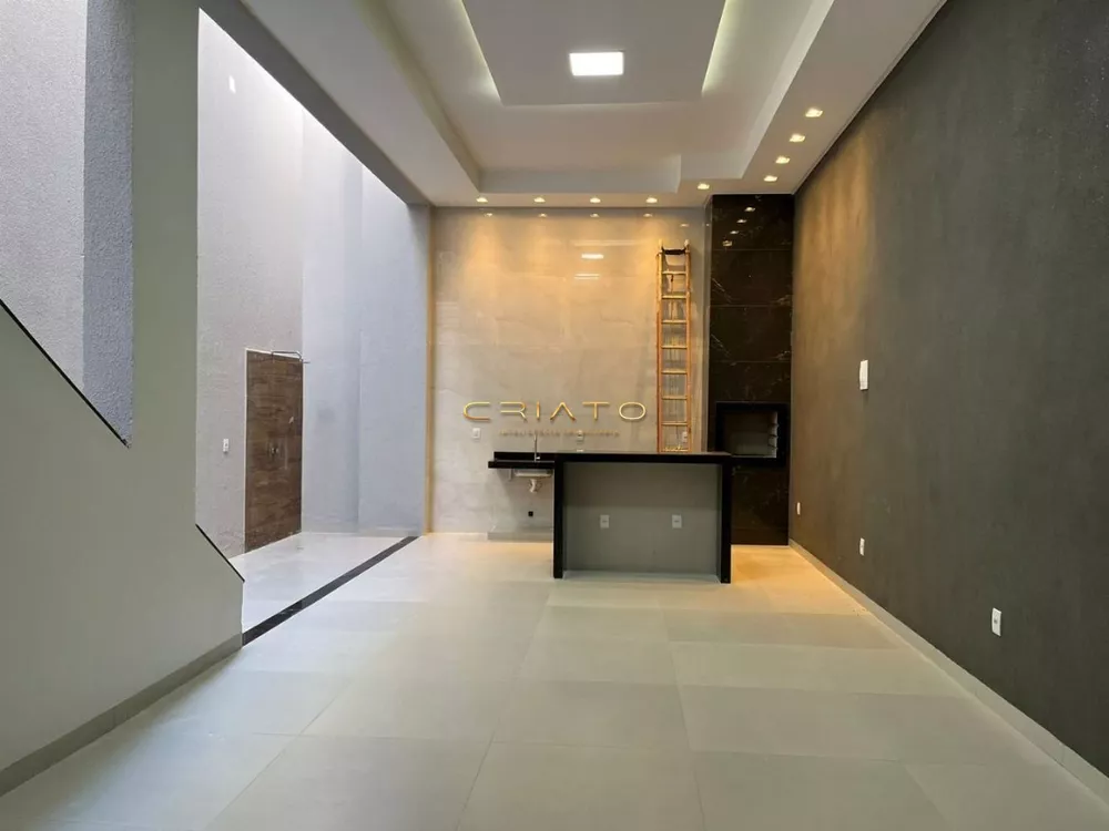 Casa à venda com 3 quartos, 170m² - Foto 1