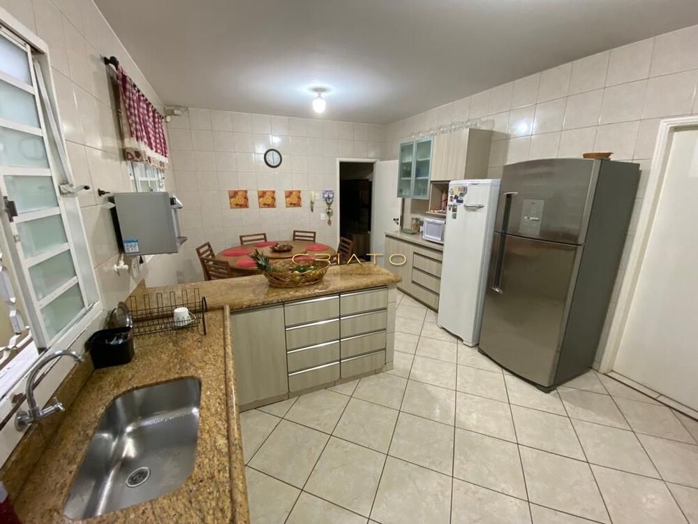 Sobrado, 4 quartos, 243 m² - Foto 4