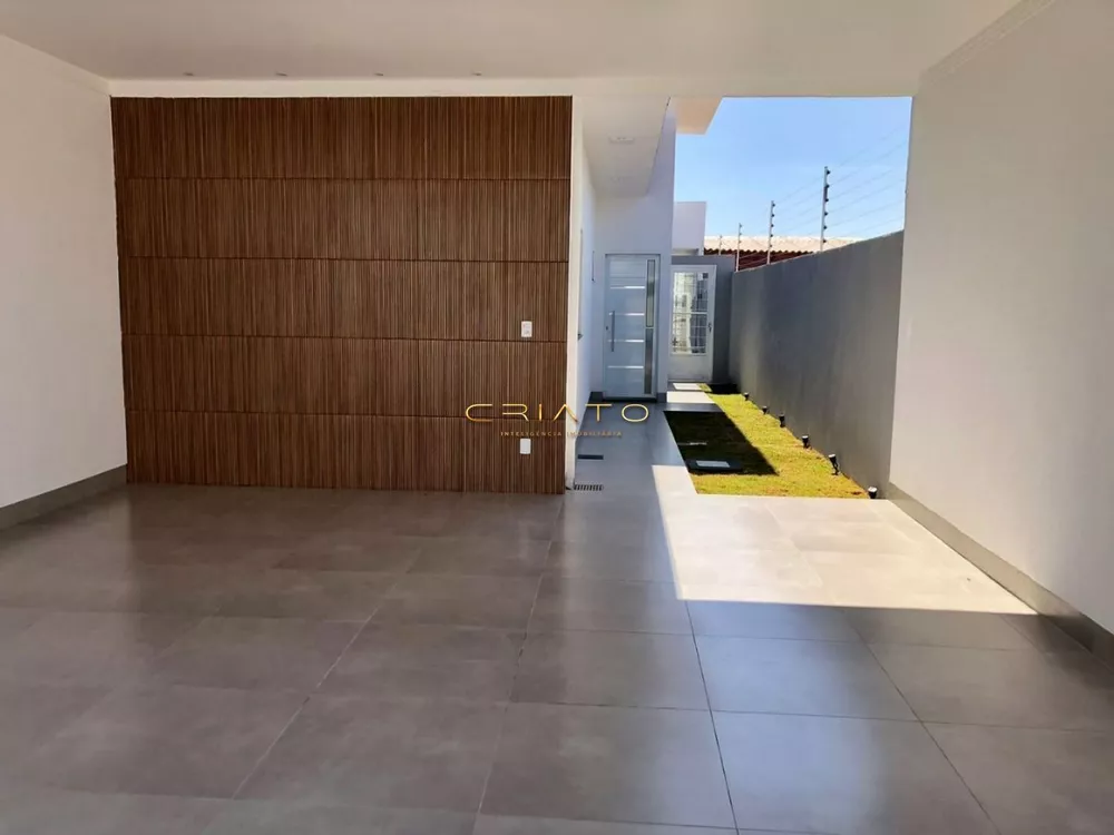 Casa à venda com 3 quartos, 141m² - Foto 1